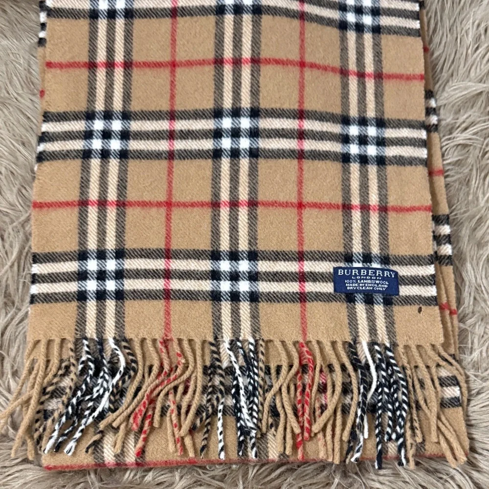 Burberry Beige Checkered Wool Scarf - Picture 2 of 7